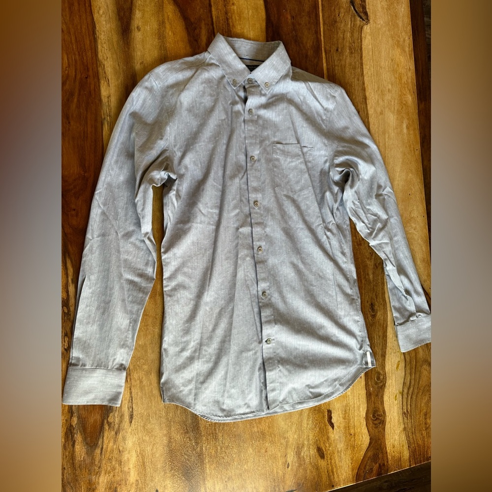 No iron men’s shirt